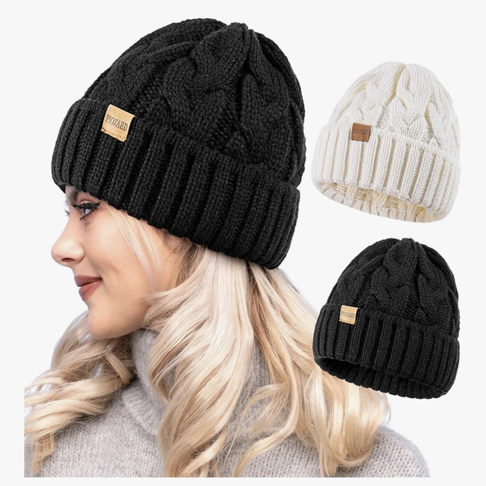 Piozaed Knit Beanie Set - Black and White